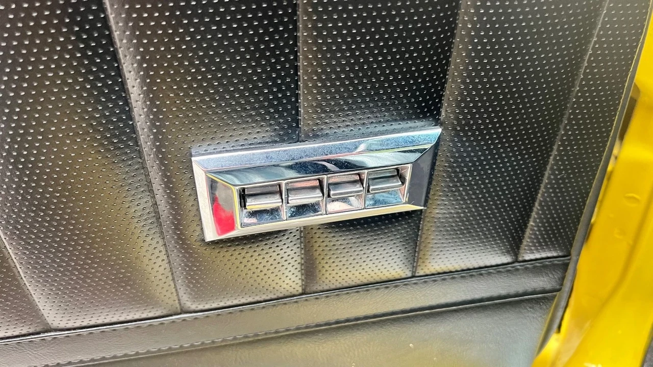 1972 Buick Gran Sport - Image 12 of 21