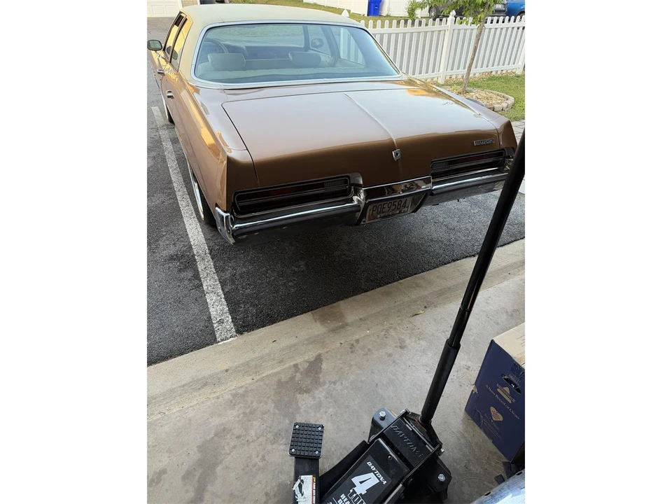 1972 Buick LeSabre - Image 5 of 10