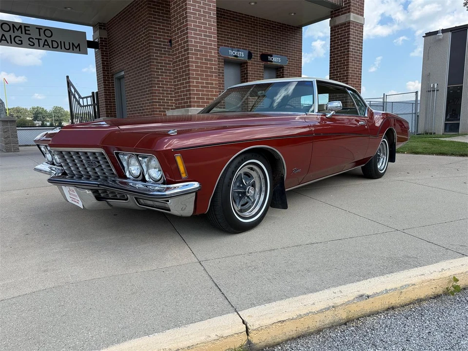1972 Buick Riviera Boattail 3rd Gen - Image 2 of 16