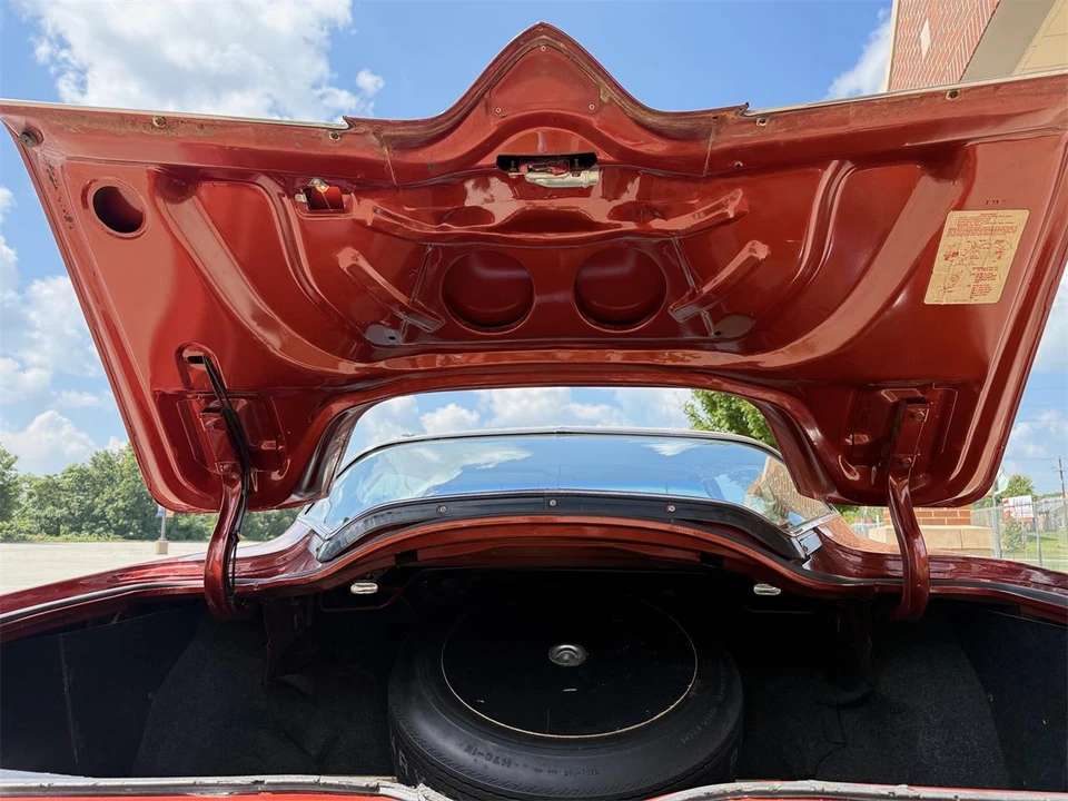 1972 Buick Riviera Boattail 3rd Gen - Image 15 of 16