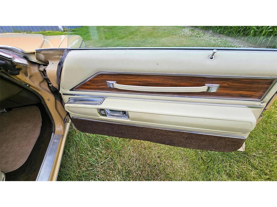 1972 Buick Riviera Boattail 3rd Gen - Image 27 of 31
