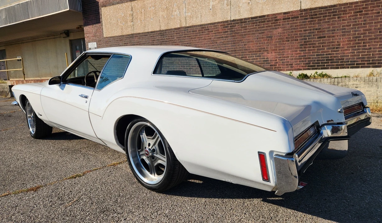 1972 Buick Riviera Boattail 3rd Gen - Image 4 of 21