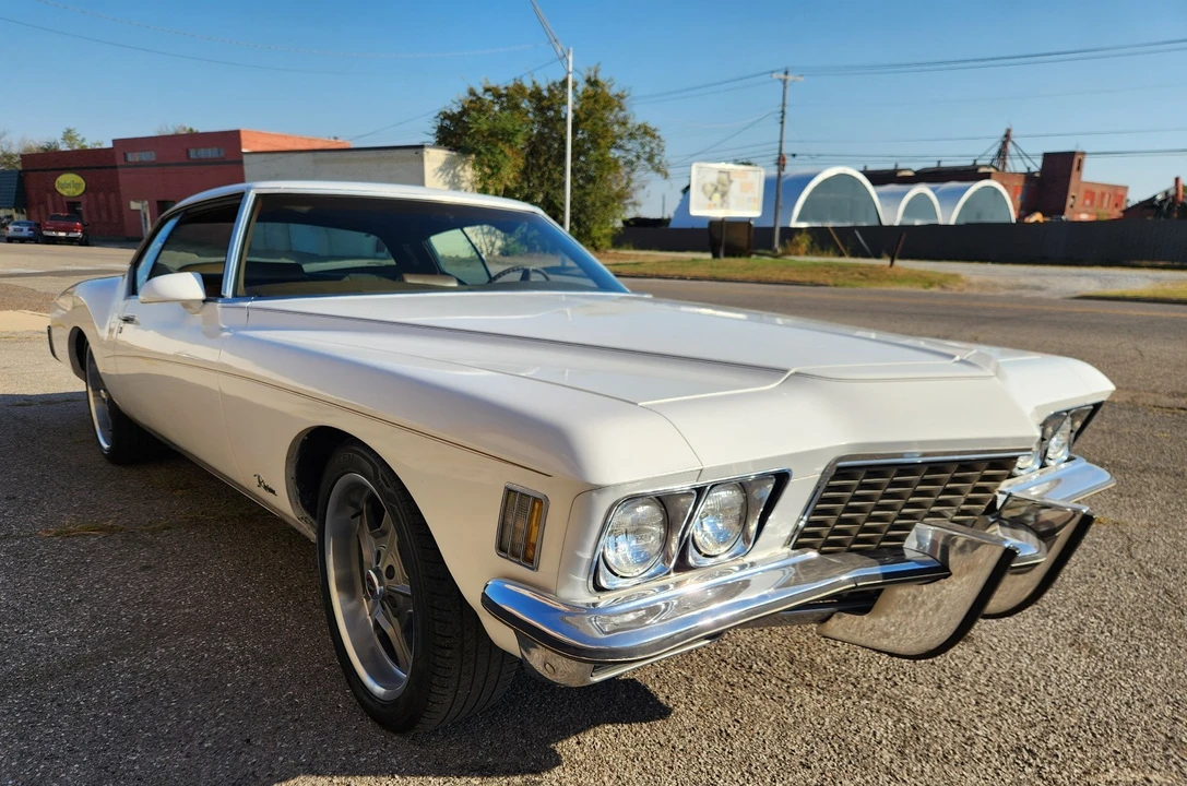 1972 Buick Riviera Boattail 3rd Gen - Image 9 of 21