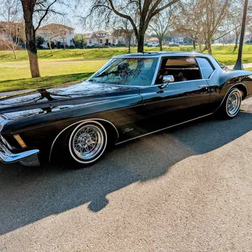 1972 Buick Riviera Coupe 2D