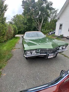 1972 Buick Riviera Coupe 2D