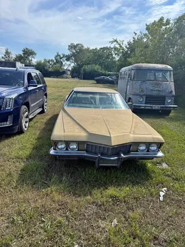 1972 Buick Riviera Coupe 2D