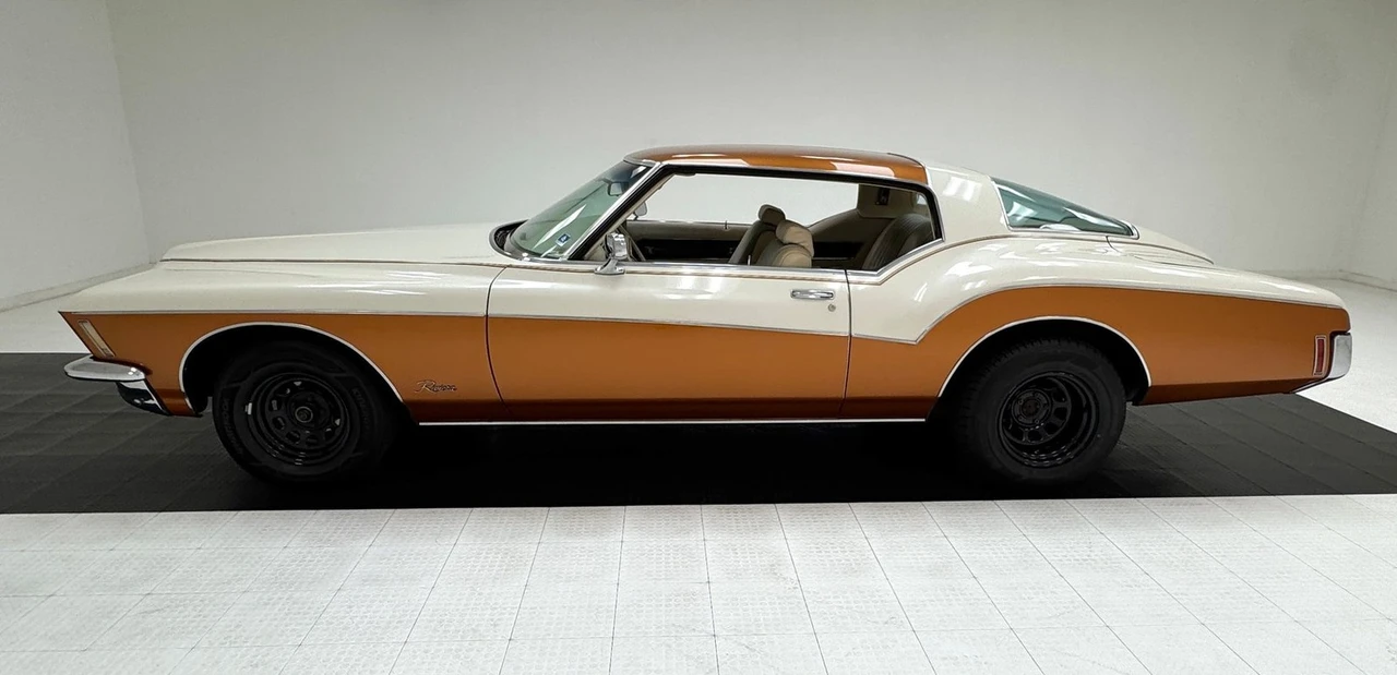 1972 Buick Riviera Boattail 3rd Gen - Image 2 of 31