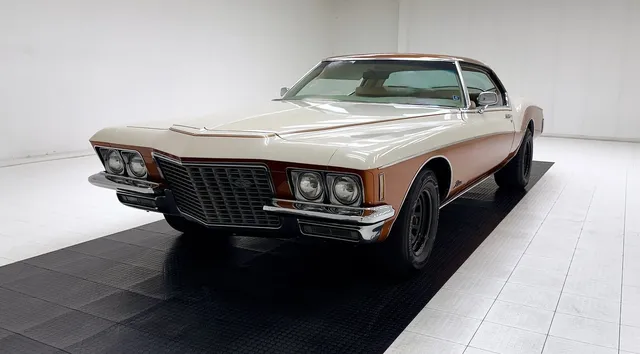 1972 Buick Riviera Hardtop