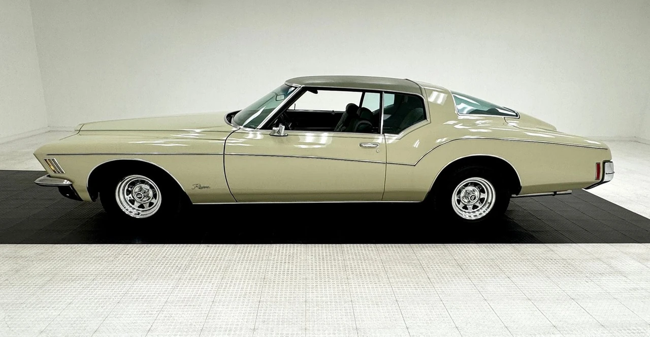 1972 Buick Riviera Boattail 3rd Gen - Image 2 of 12