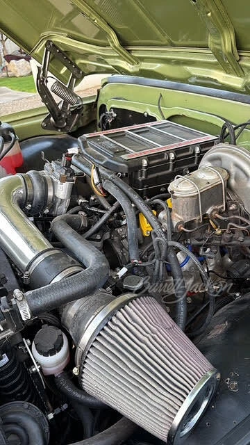 1972 Chevrolet Suburban 6th Gen - Image 18 of 31
