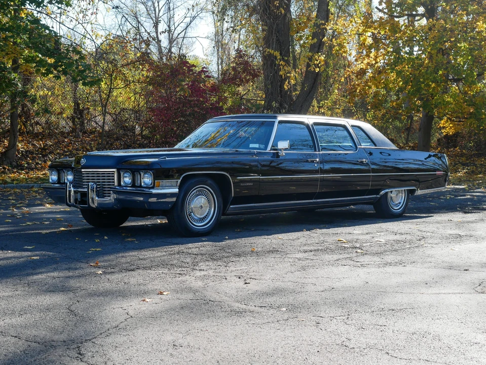 1972 Cadillac Series 70 & 75 - Image 3 of 31