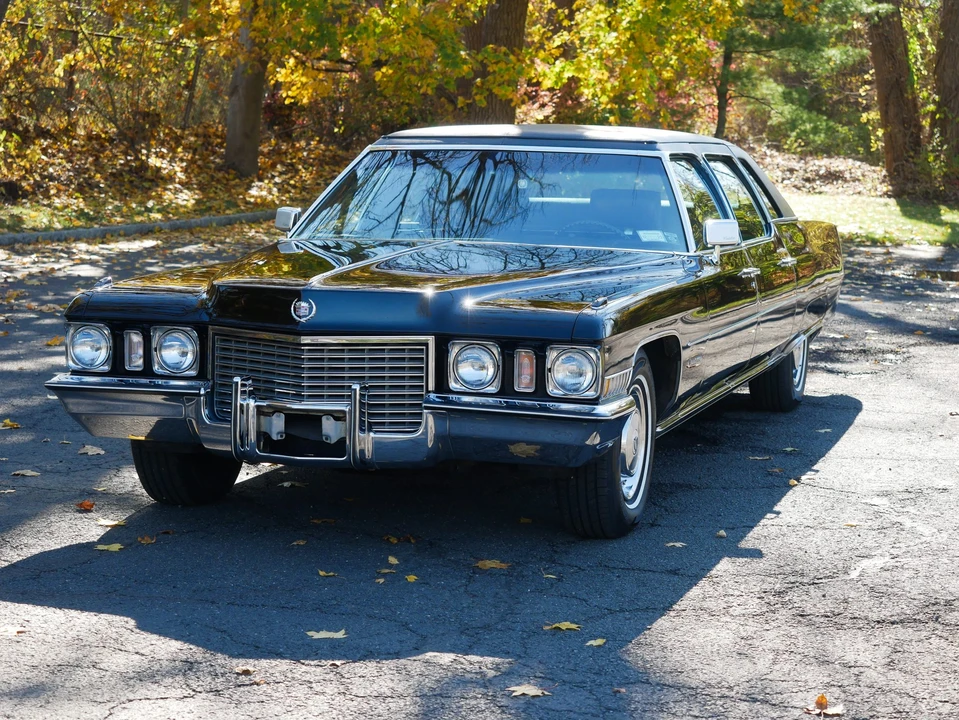 1972 Cadillac Series 70 & 75 - Image 10 of 31