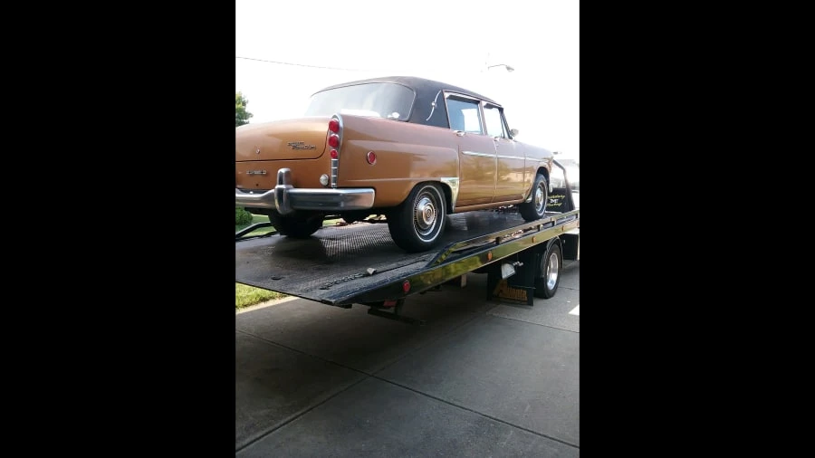 1972 Checker - Image 10 of 12
