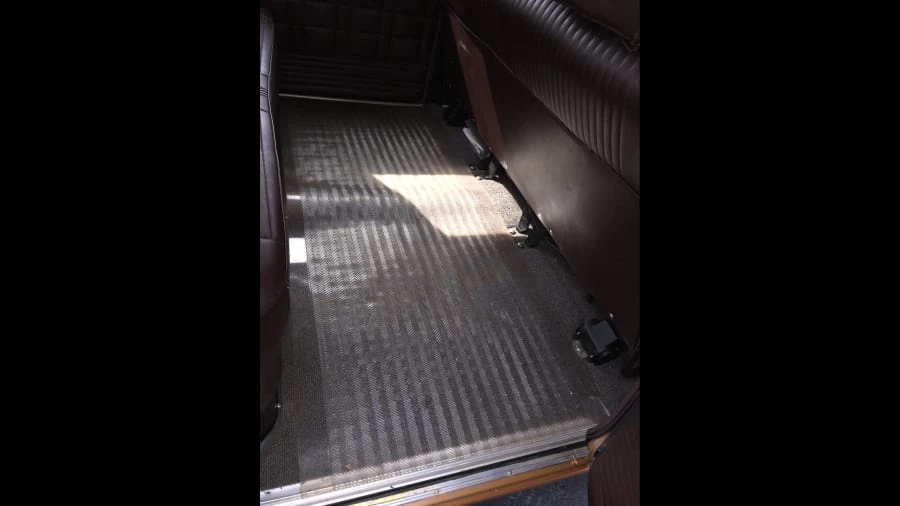 1972 Checker - Image 8 of 12