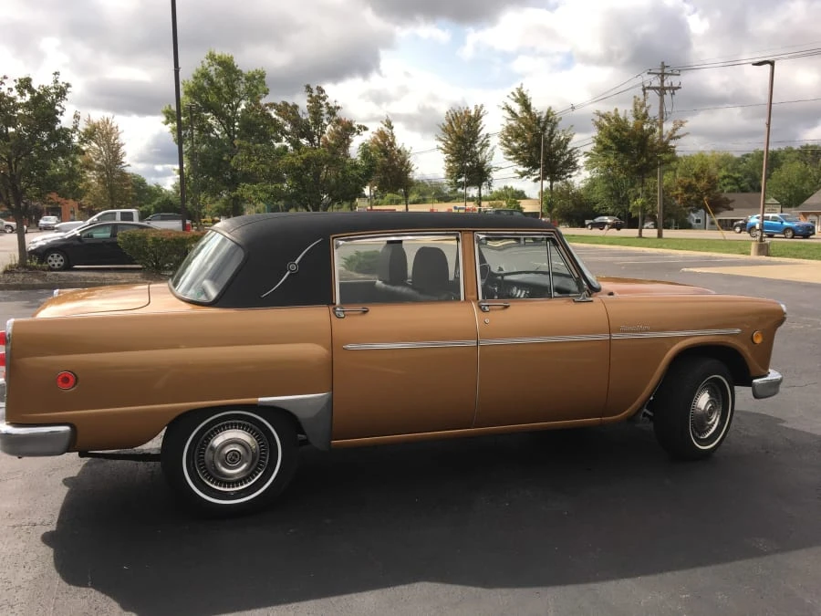 1972 Checker - Image 2 of 12