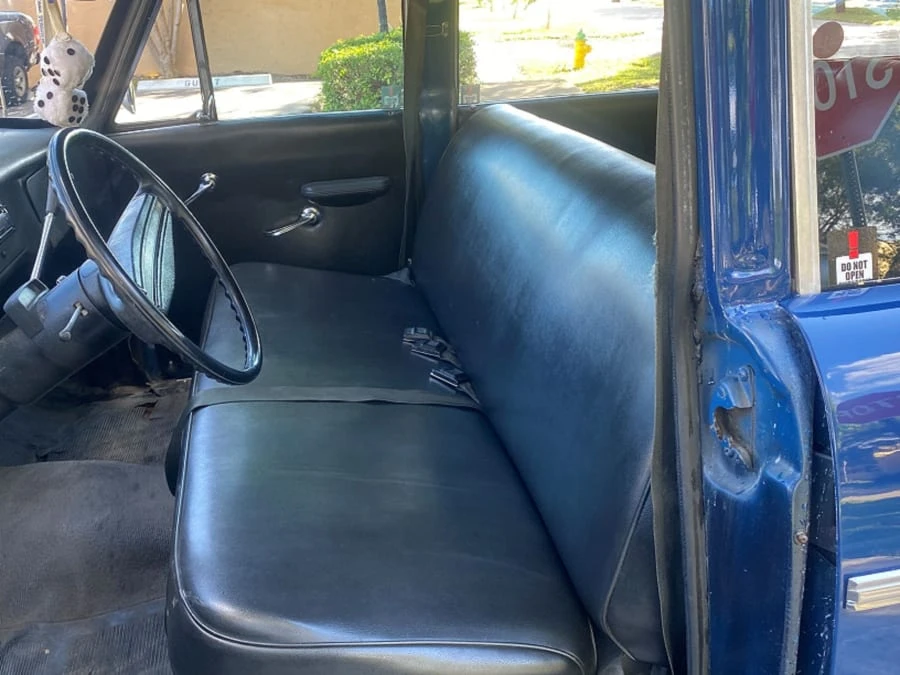 1972 Checker - Image 4 of 7