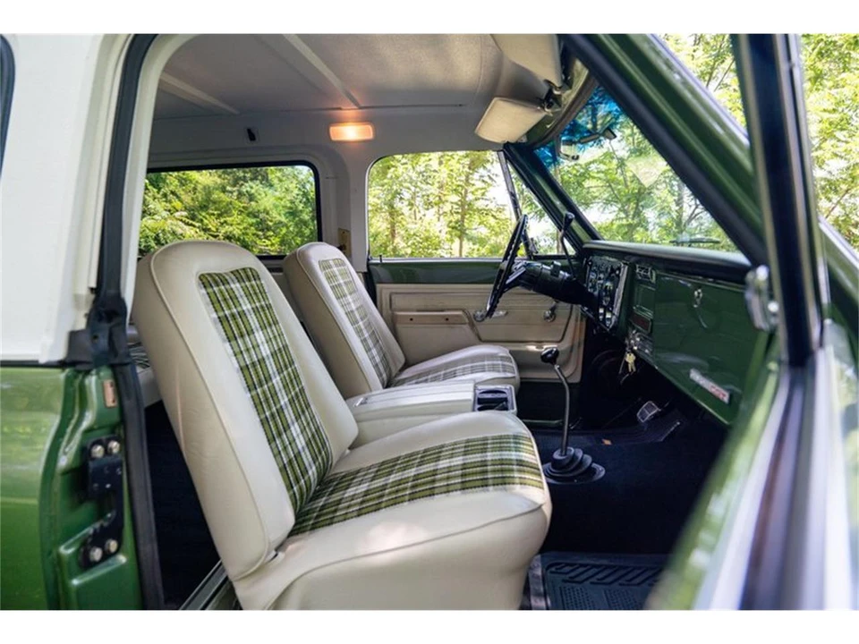 1972 Chevrolet K5 Blazer 1st Gen - Image 12 of 31