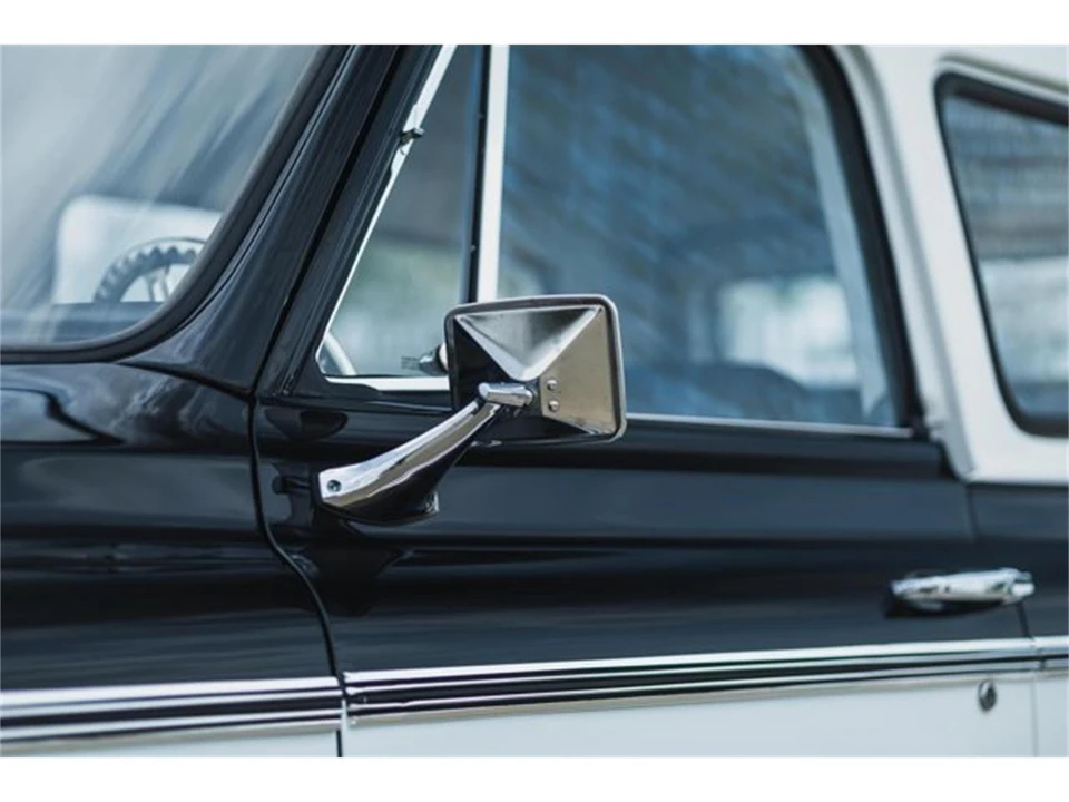 1972 Chevrolet K5 Blazer 1st Gen - Image 9 of 31