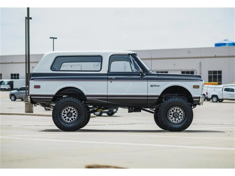 1972 Chevrolet K5 Blazer 1st Gen - Image 15 of 31