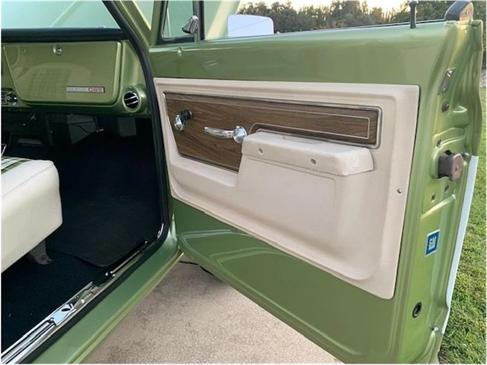 1972 Chevrolet K5 Blazer 1st Gen - Image 19 of 31