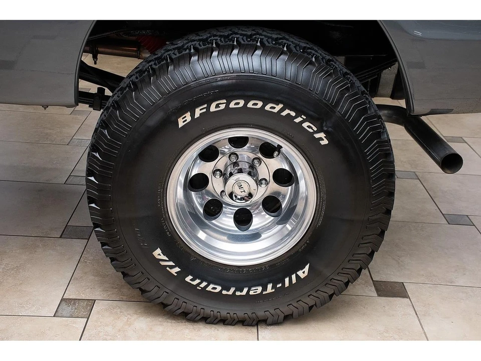 1972 Chevrolet K5 Blazer 1st Gen - Image 11 of 31