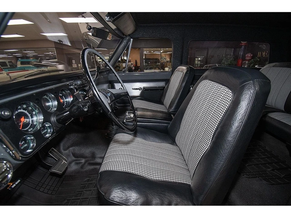 1972 Chevrolet K5 Blazer 1st Gen - Image 30 of 31