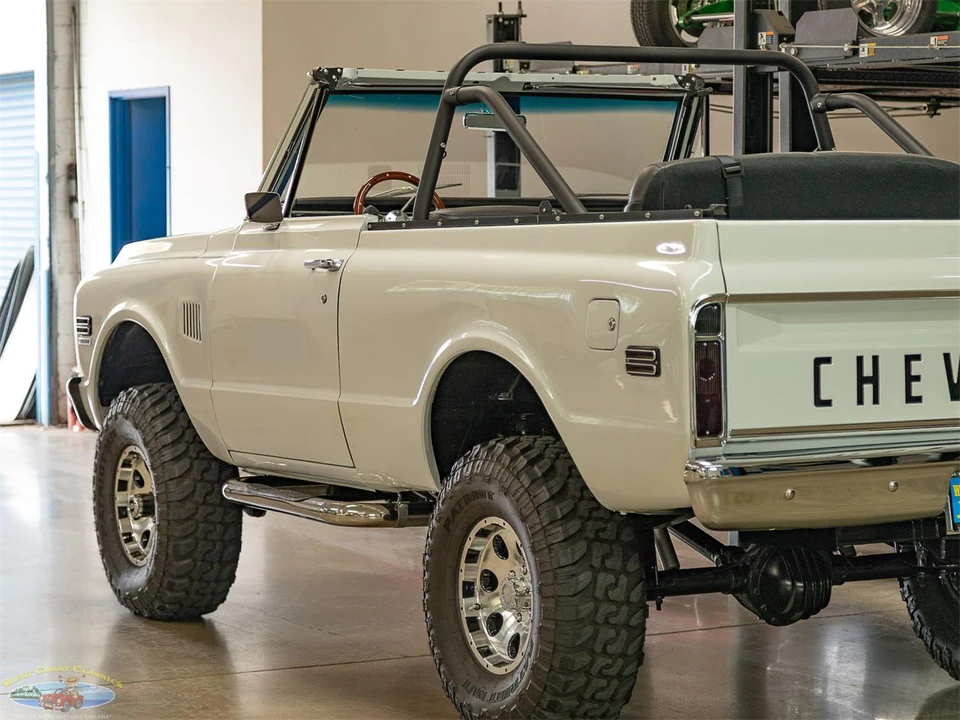 1972 Chevrolet K5 Blazer 1st Gen - Image 22 of 31