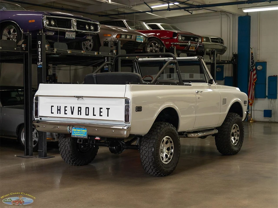1972 Chevrolet K5 Blazer 1st Gen - Image 24 of 31