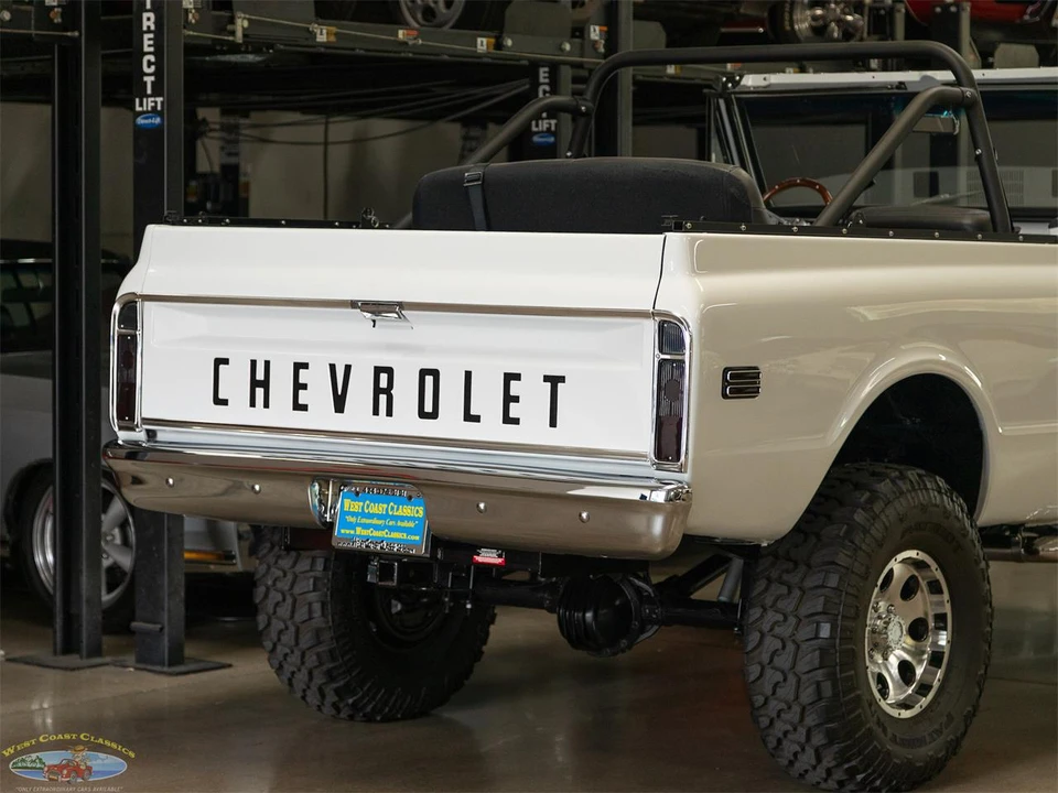 1972 Chevrolet K5 Blazer 1st Gen - Image 25 of 31