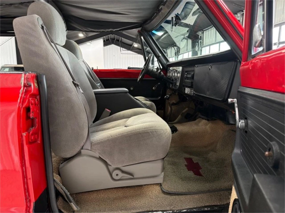 1972 Chevrolet K5 Blazer 1st Gen - Image 13 of 31