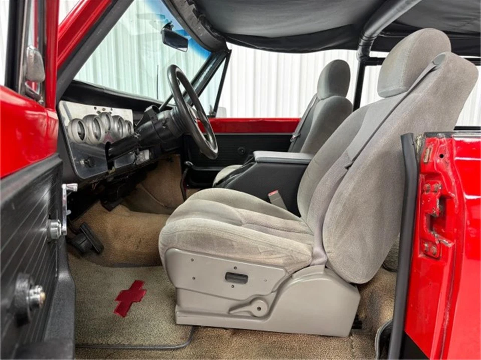 1972 Chevrolet K5 Blazer 1st Gen - Image 9 of 31