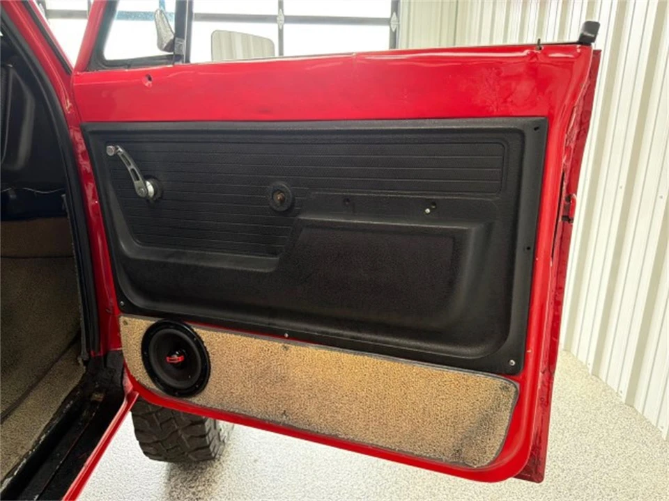 1972 Chevrolet K5 Blazer 1st Gen - Image 15 of 31