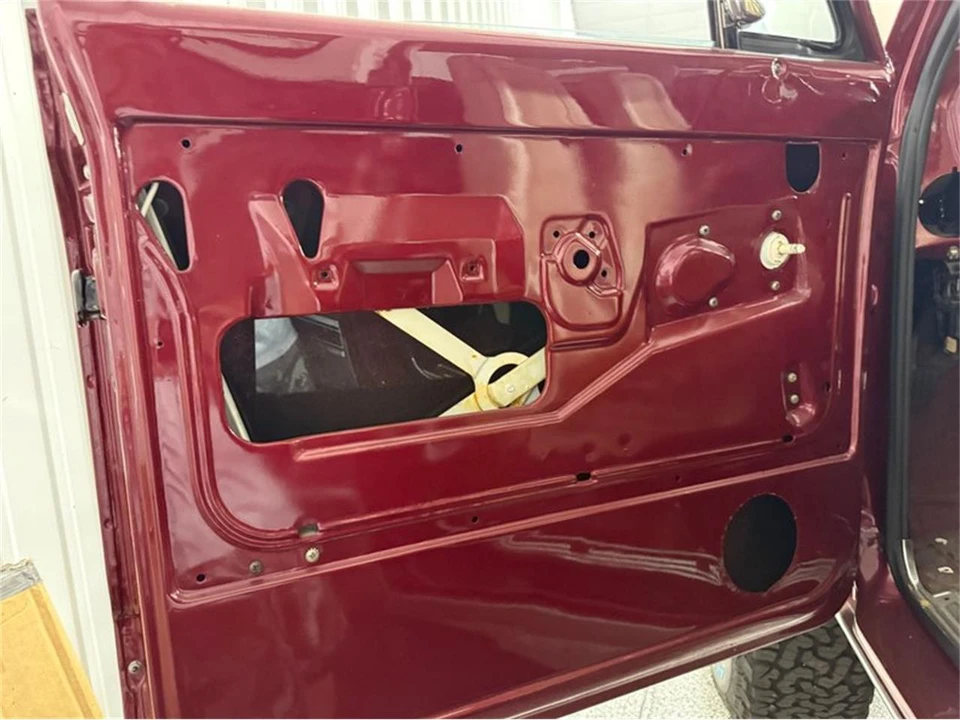 1972 Chevrolet K5 Blazer 1st Gen - Image 11 of 31