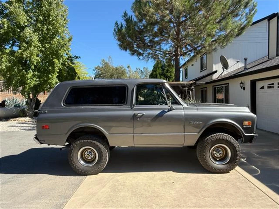 1972 Chevrolet K5 Blazer 1st Gen - Image 28 of 31