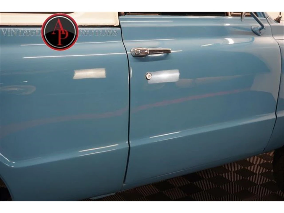 1972 Chevrolet K5 Blazer 1st Gen - Image 25 of 31