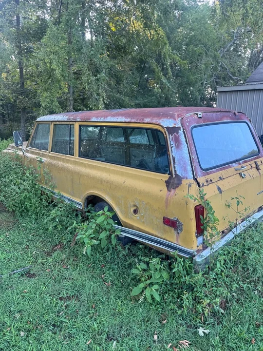 1972 Chevrolet Suburban 6th Gen - Image 2 of 7