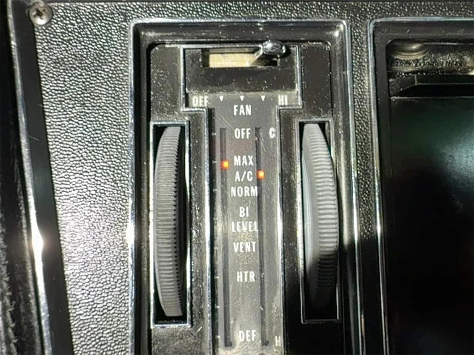 1972 Chevrolet Corvette C3 - Image 25 of 31