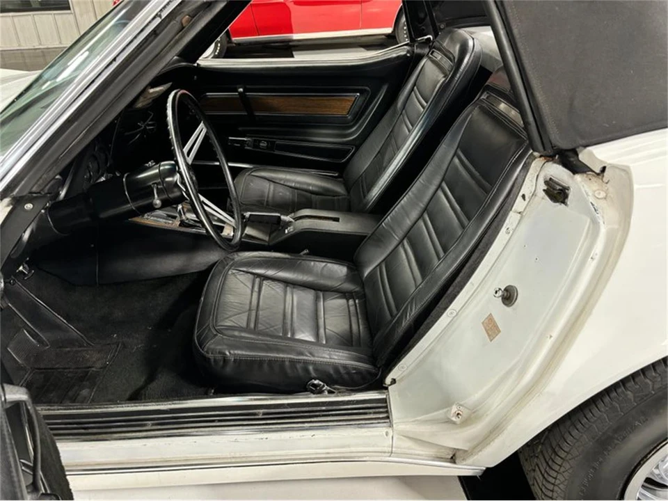 1972 Chevrolet Corvette C3 - Image 17 of 25