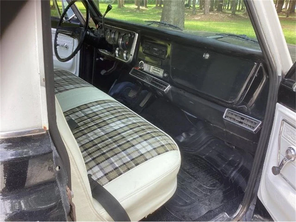 1972 Chevrolet Pickup - Image 6 of 10