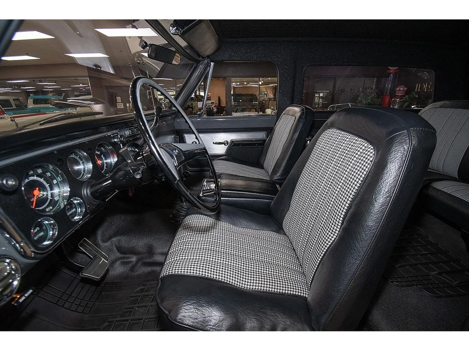 1972 Chevrolet K5 Blazer 1st Gen - Image 30 of 31