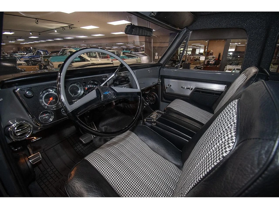 1972 Chevrolet K5 Blazer 1st Gen - Image 2 of 31