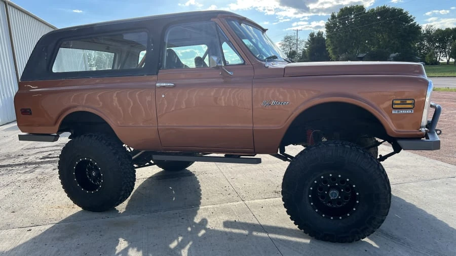 1972 Chevrolet K5 Blazer 1st Gen - Image 2 of 6