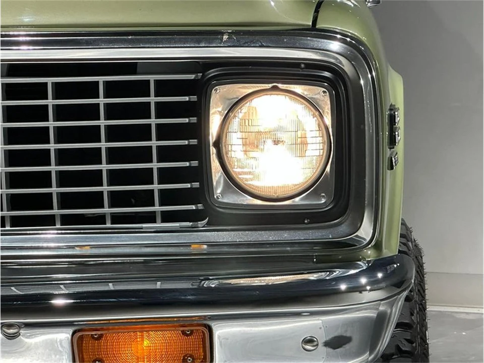1972 Chevrolet K5 Blazer 1st Gen - Image 21 of 31