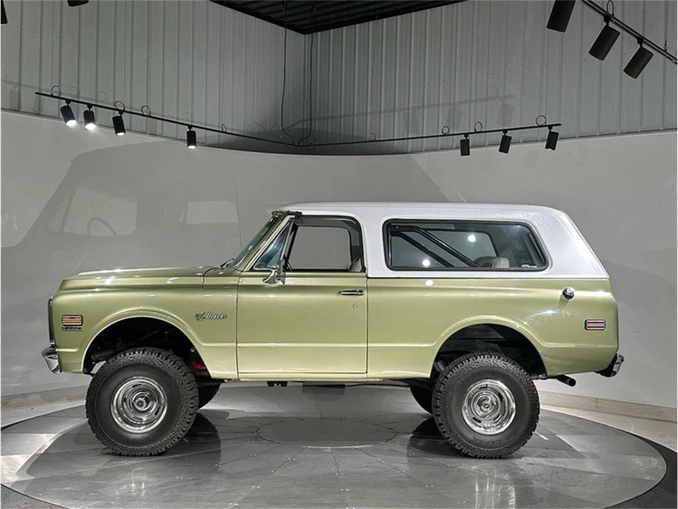 1972 Chevrolet K5 Blazer 1st Gen - Image 10 of 31