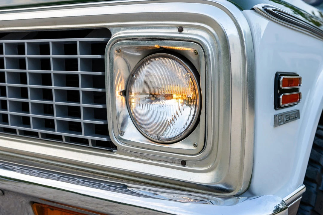 1972 Chevrolet K5 Blazer 1st Gen - Image 29 of 31