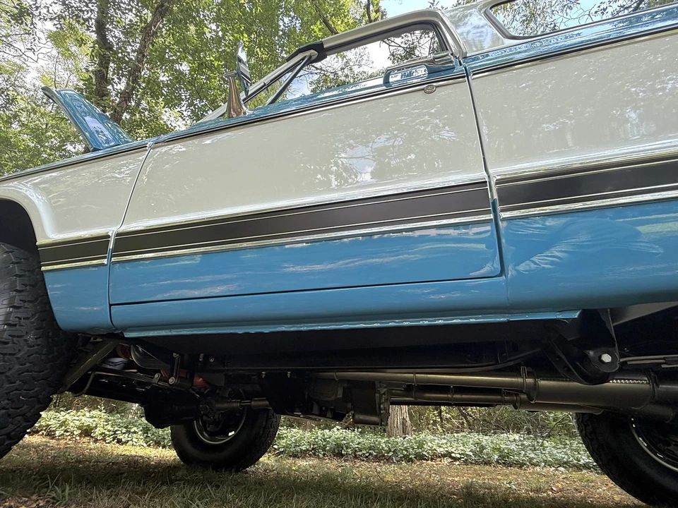 1972 Chevrolet K5 Blazer 1st Gen - Image 28 of 31