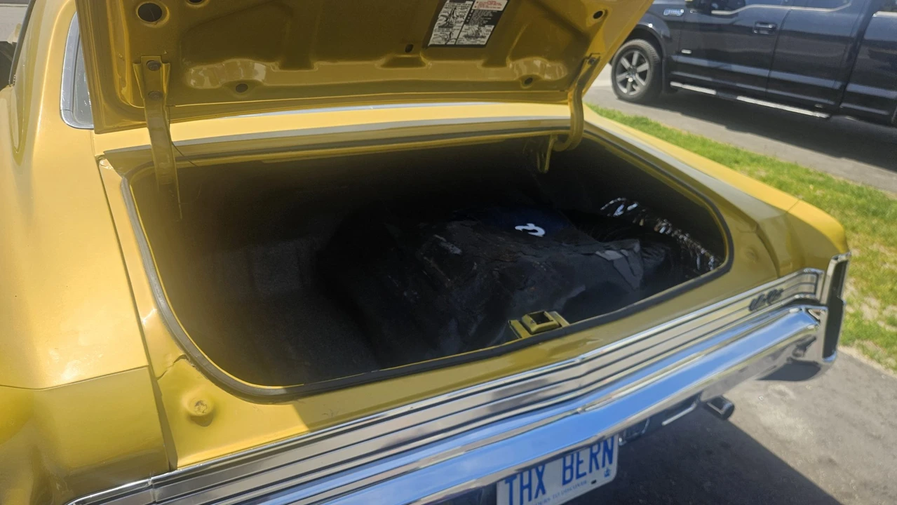 1972 Chevrolet Monte Carlo 1st Gen - Image 24 of 31