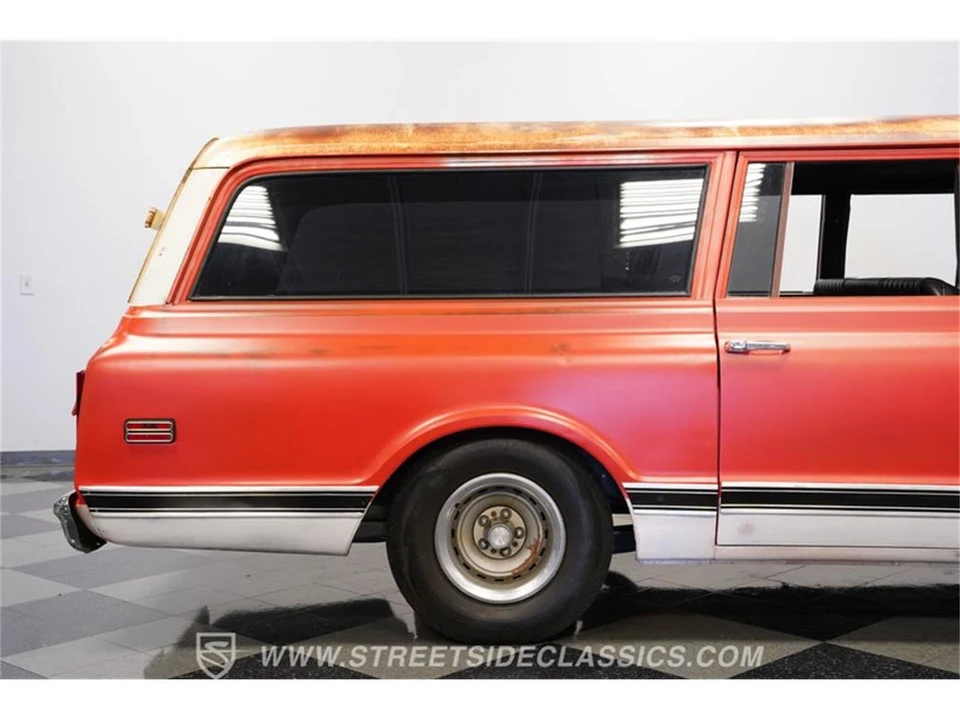 1972 Chevrolet Suburban 6th Gen - Image 28 of 31