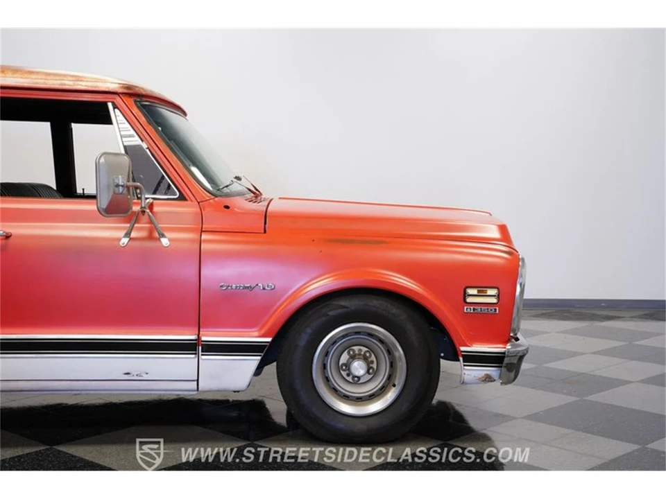 1972 Chevrolet Suburban 6th Gen - Image 29 of 31