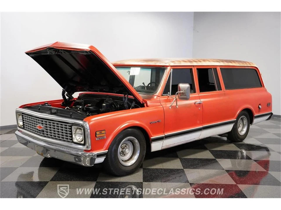 1972 Chevrolet Suburban 6th Gen - Image 30 of 31